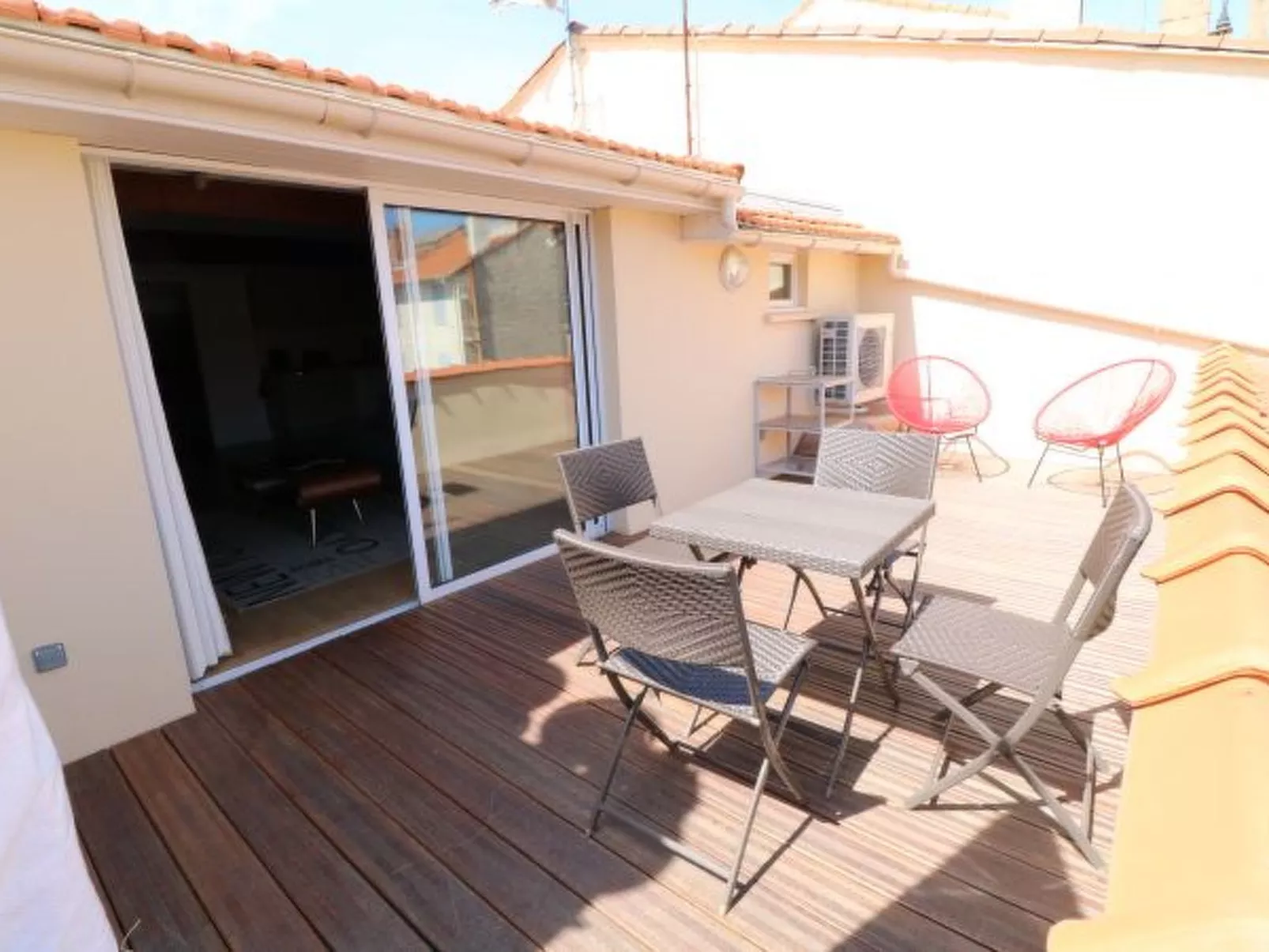 Penthouse 1 bedroom rue d'Antibes 214 - Image-tags.info