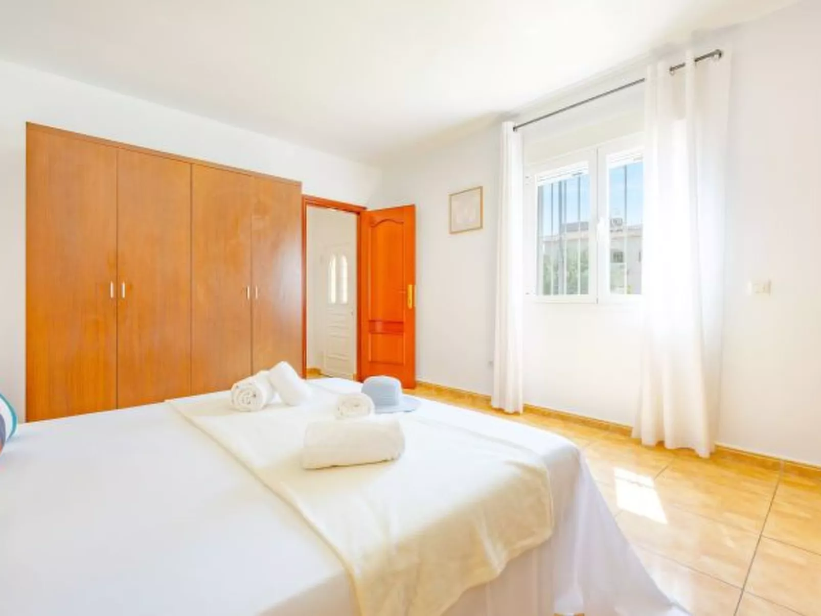 Villa Inia - PlusHolidays - Image-tags.info