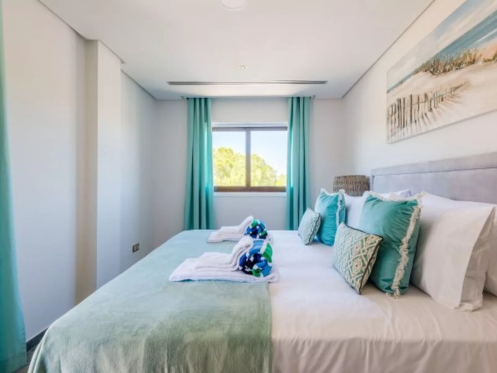 Falesia Beach C at Falesia Beach - Binnen