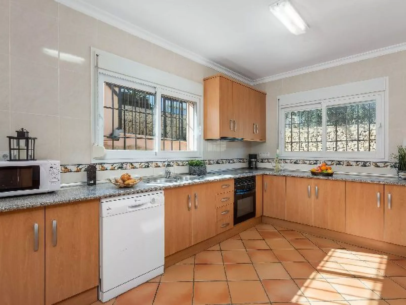 Villa Amanda - Plusholidays - Image-tags.info