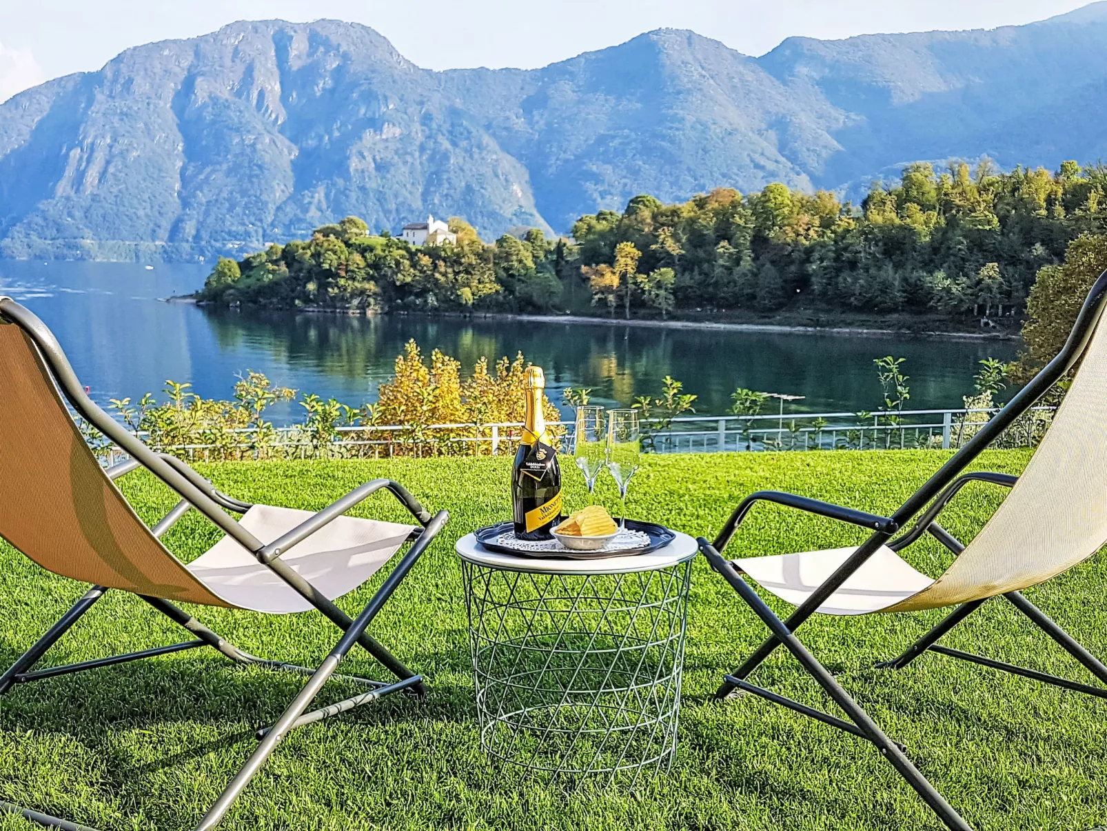 The View Lake Como - Buiten