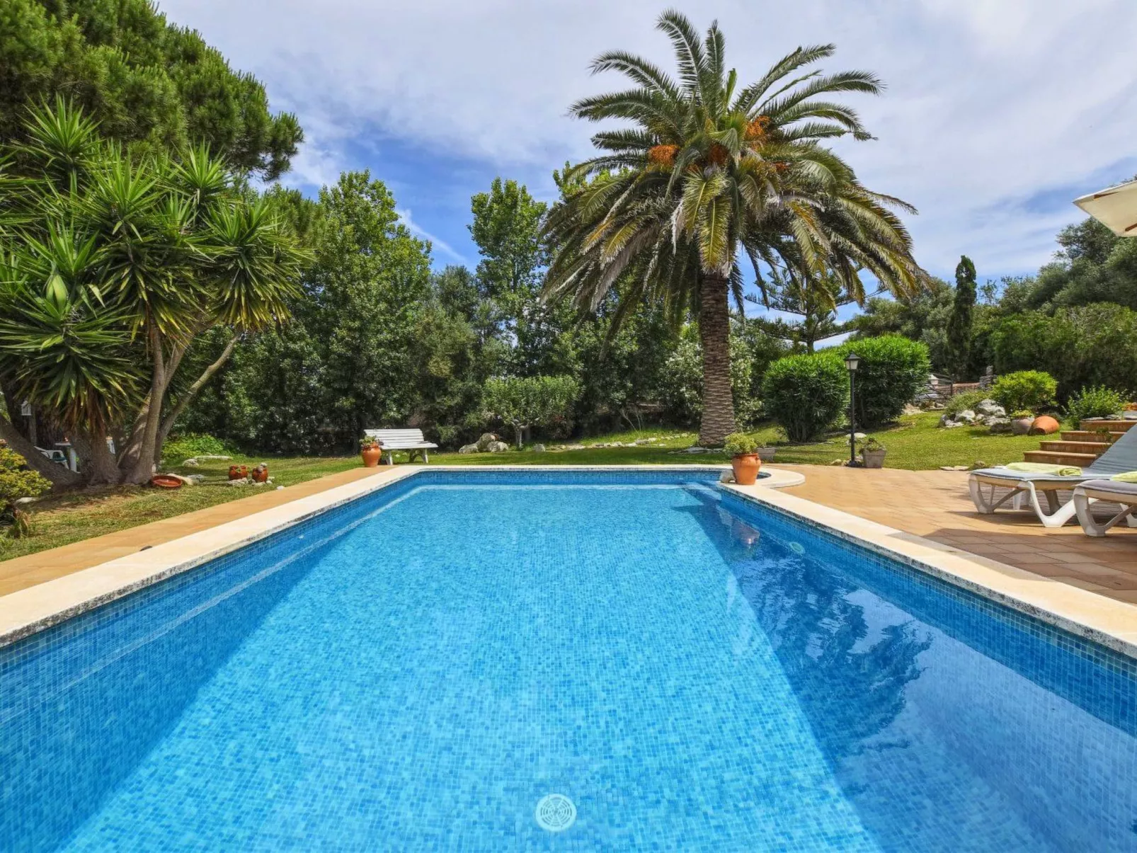 Traditionelles Landhaus 6 km vom Meer entfernt - Buiten