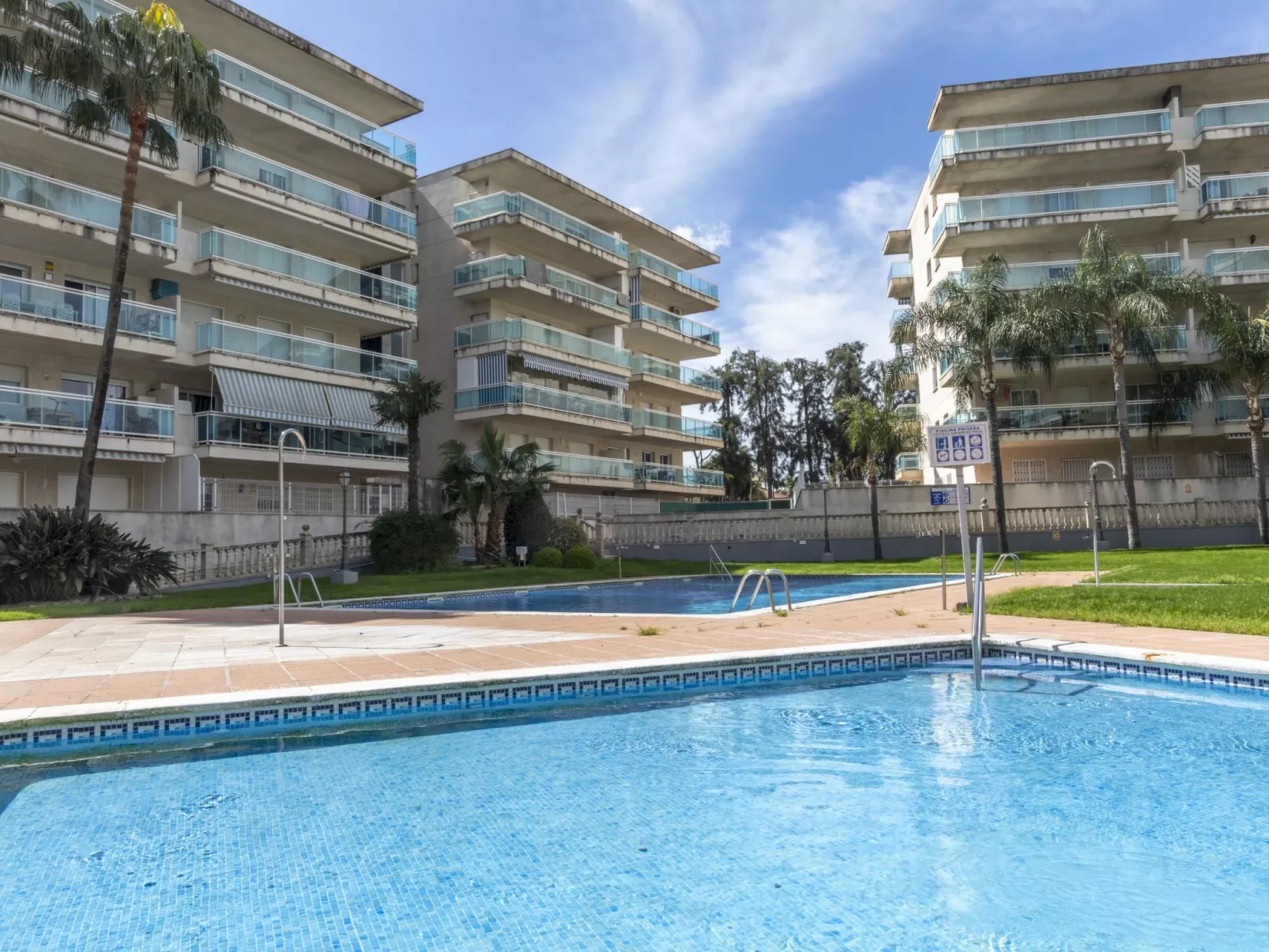 Village Park - Buiten