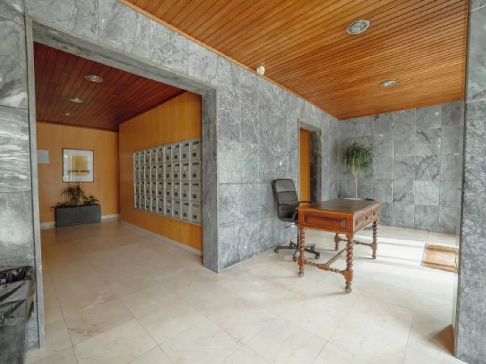 CRYSTAL PALACE GARDEN STYLISH APARTMENT - Binnen