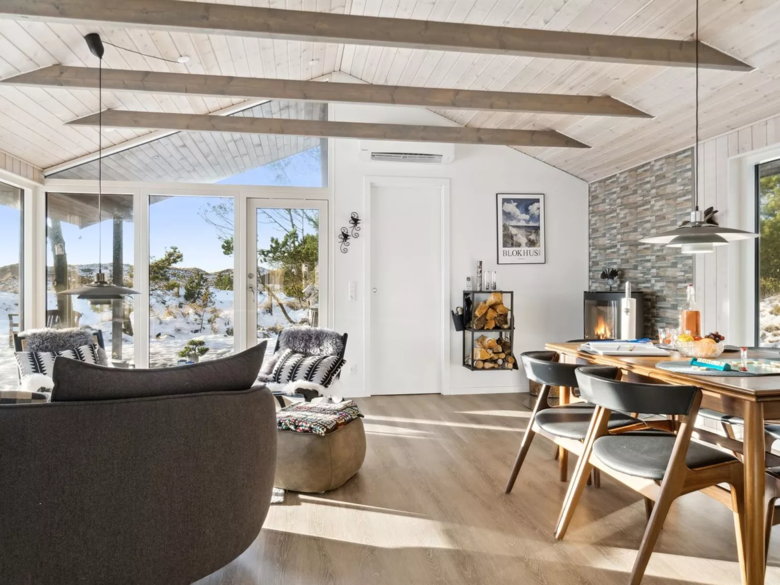 "Lagho" - 500m from the sea - Binnen