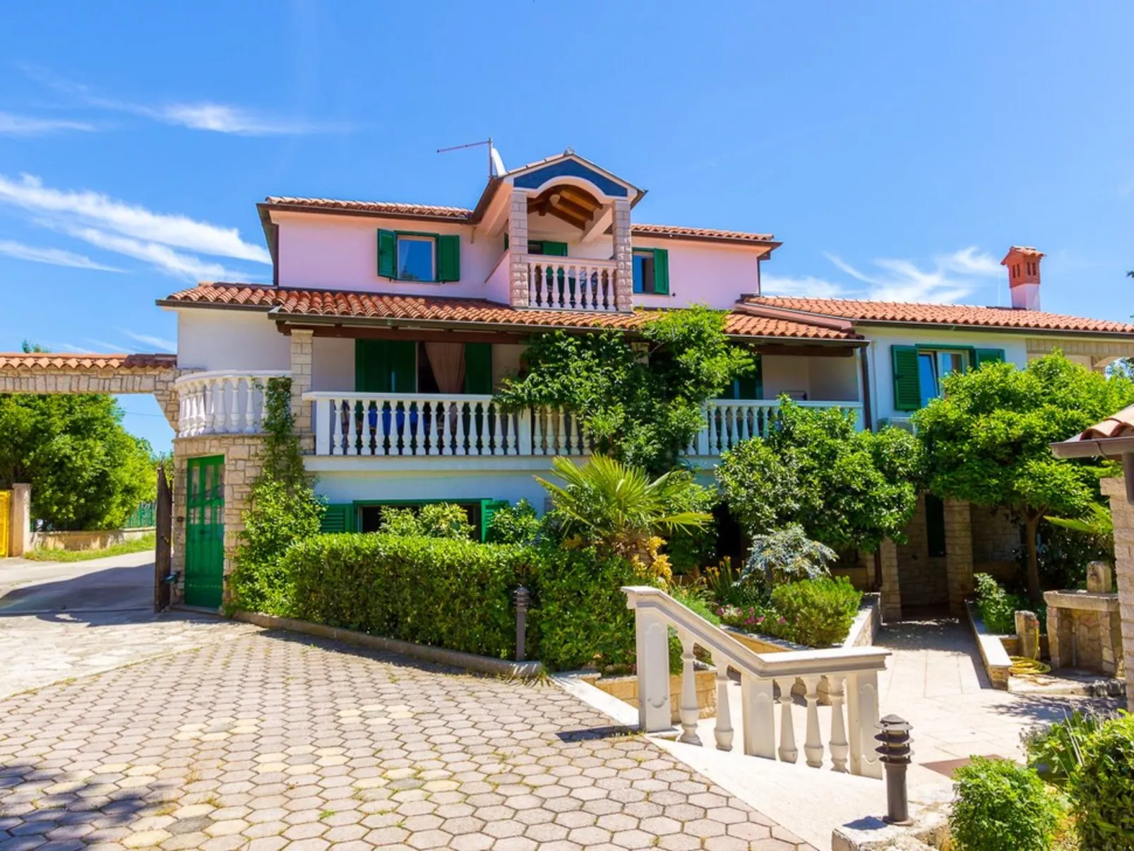 House Vjera - Image-tags.info