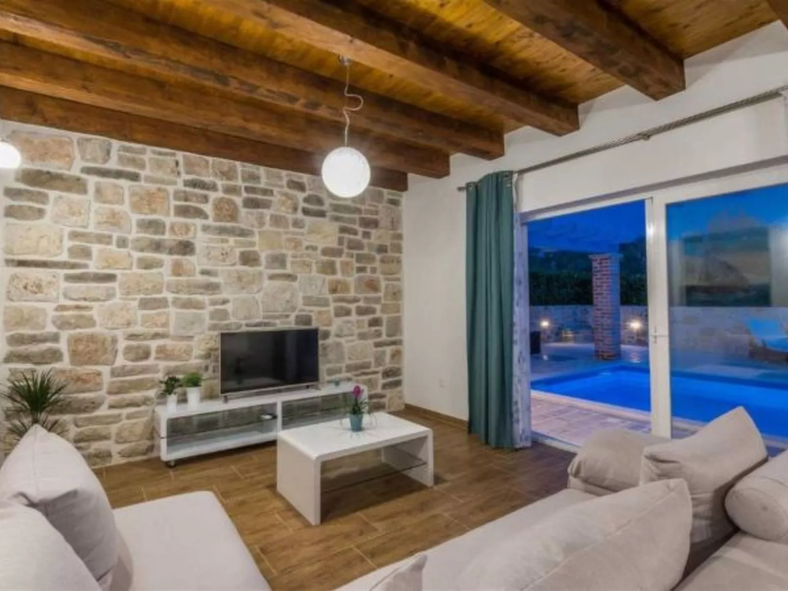 Stone Villa Gelosia Rustica with heated pool - Image-tags.info