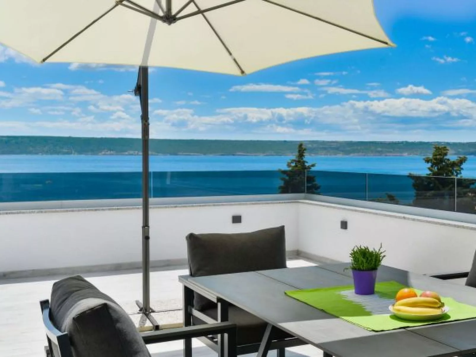 Modern Villa Futura with pool - Buiten