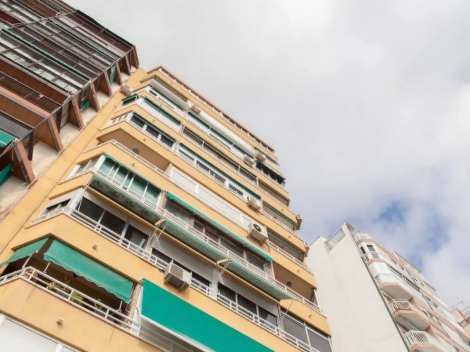 ESTUDIO PLAYA POSTIGUET - Buiten