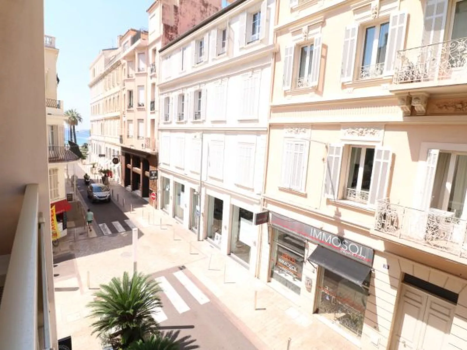 2 bedroom Croisette Monod 348 - Image-tags.info