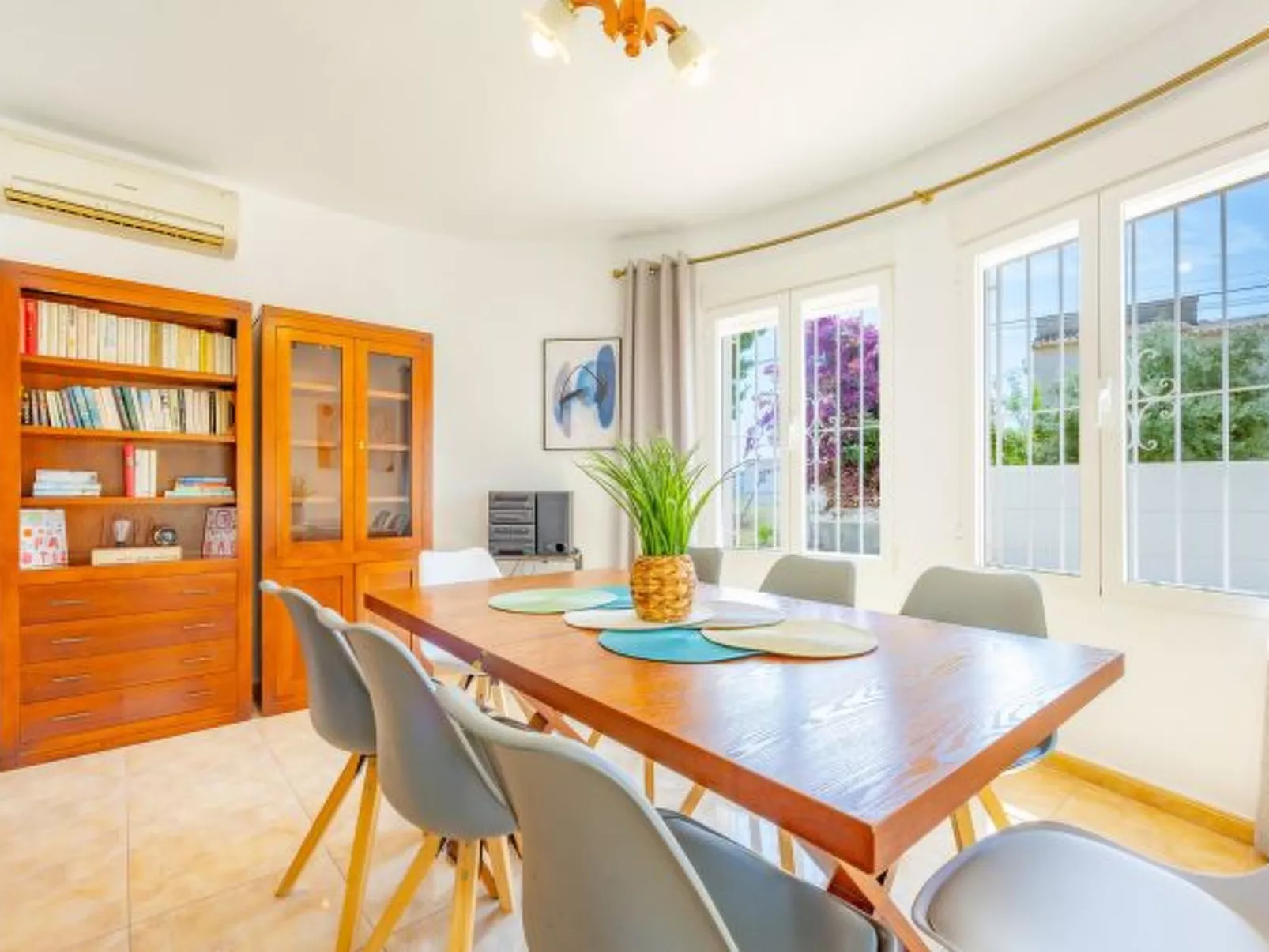 Villa Inia - PlusHolidays - Image-tags.info