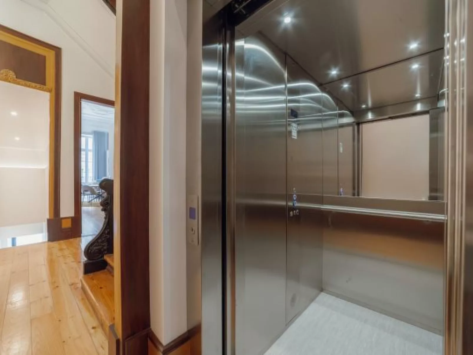 HEART OF PORTO APARTMENT E DUPLEX by VACATIONY - Binnen