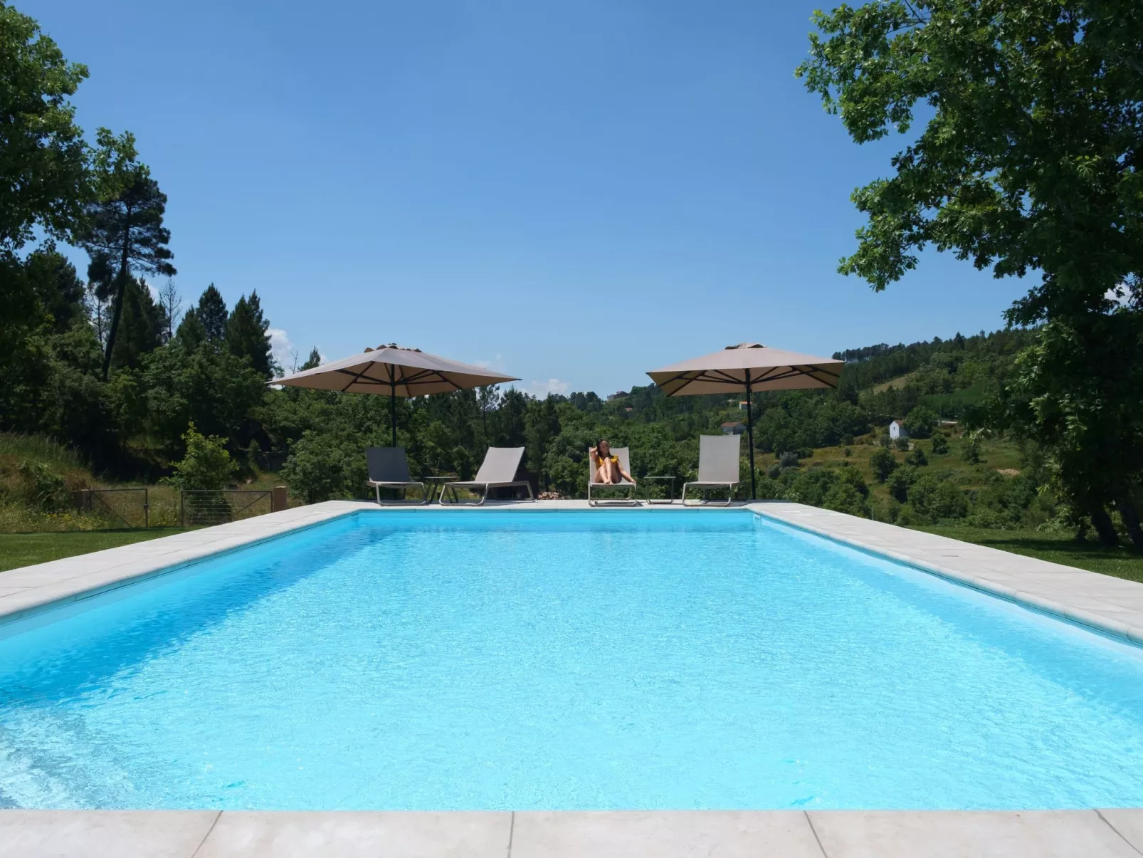 Ganzes Haus in Vila Soeiro Do Chão mit privatem Pool und Blick ins Grüne - Image-tags.info