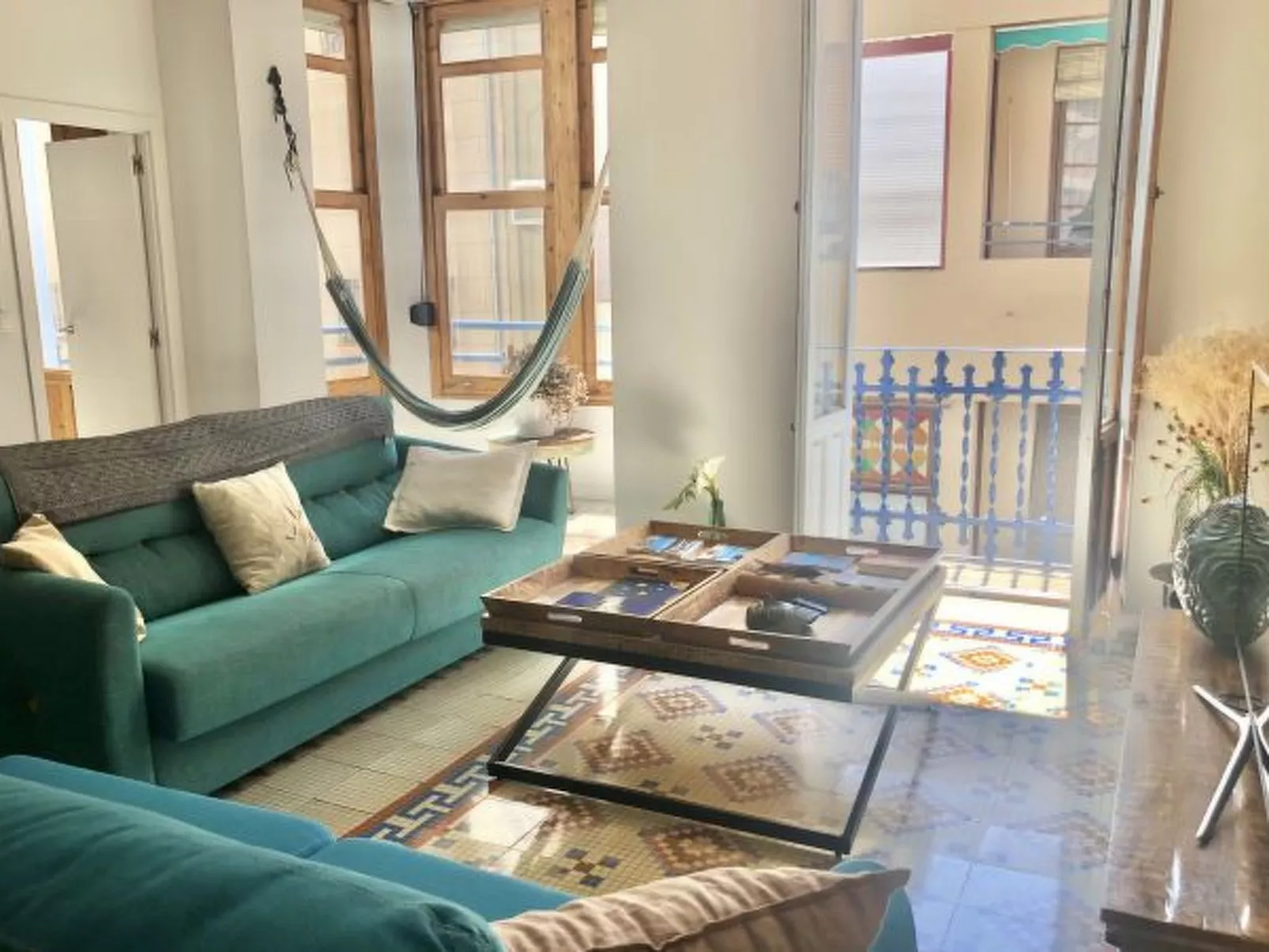 APART. GRANDE Y LUMINOSO EN EL CENTRO DE ALICANTE - Binnen