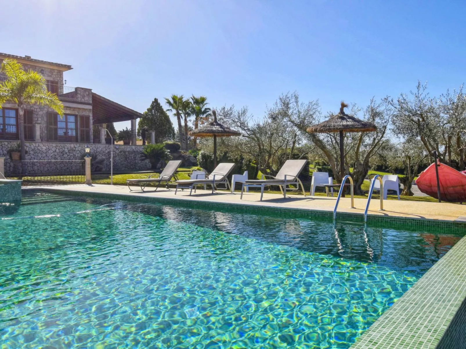 Wunderschönes Ferienhaus in Ariany mit Privatem Pool - Buiten