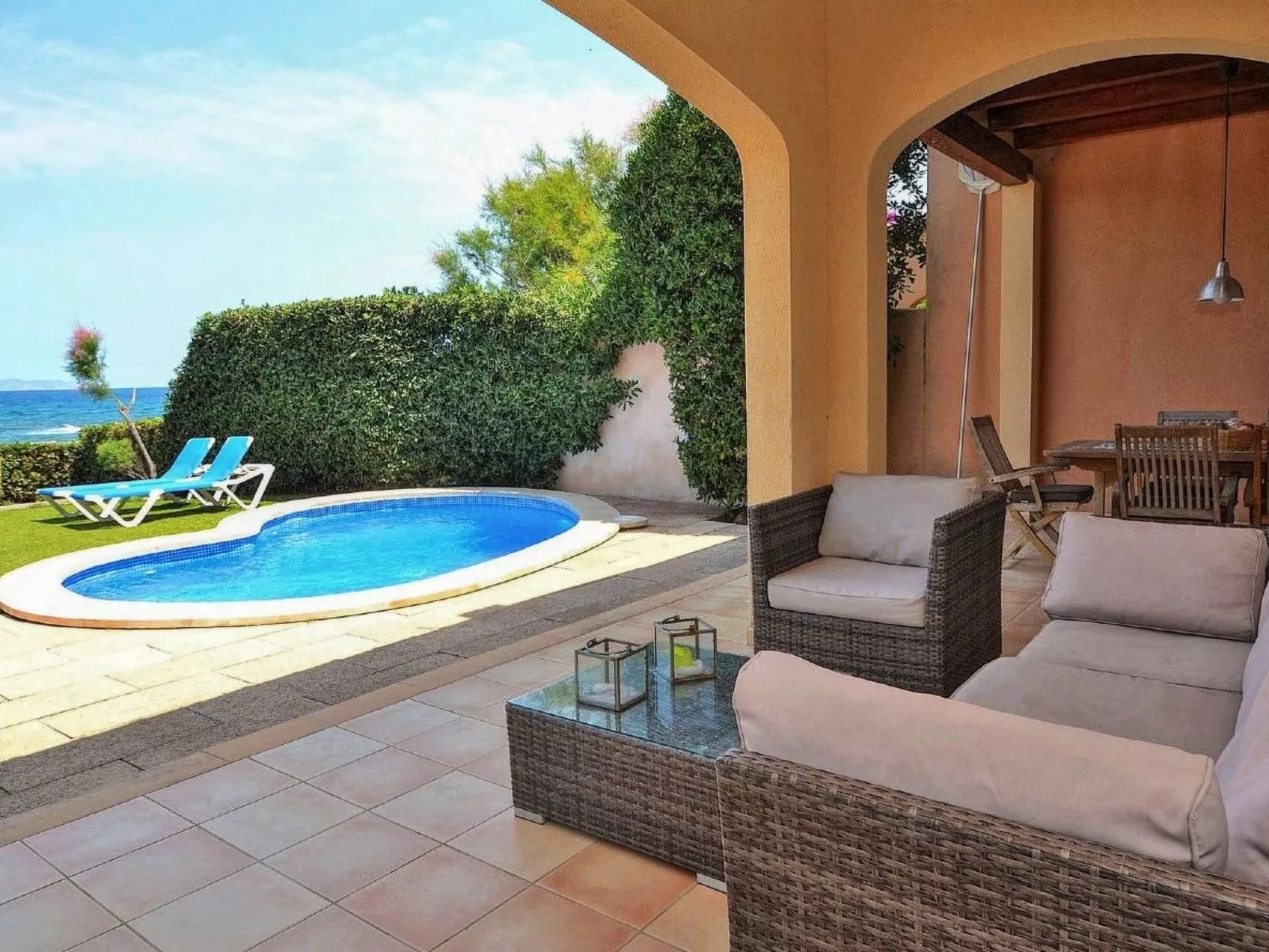 Gemütliches Ferienhaus in Urbanització S'estanyol mit Privatem Pool - Binnen