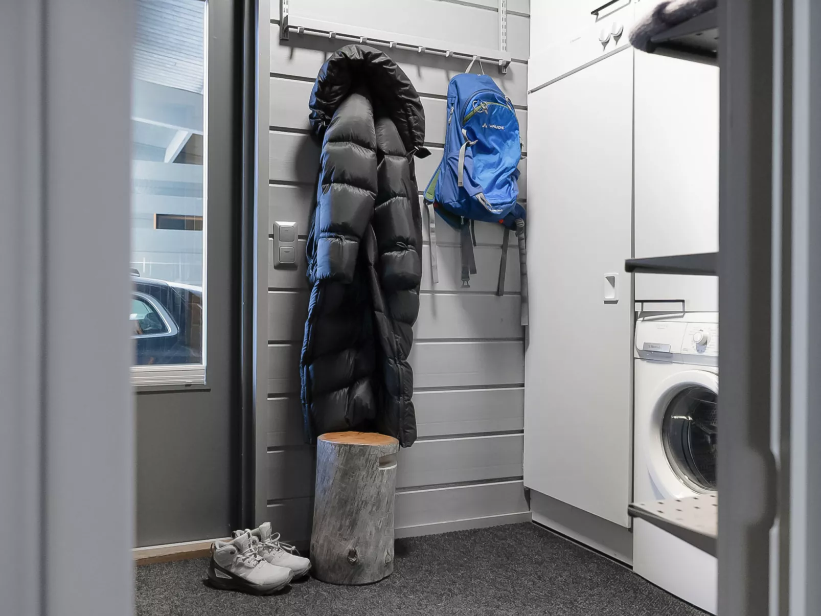 Loma-saaga 3 - Binnen