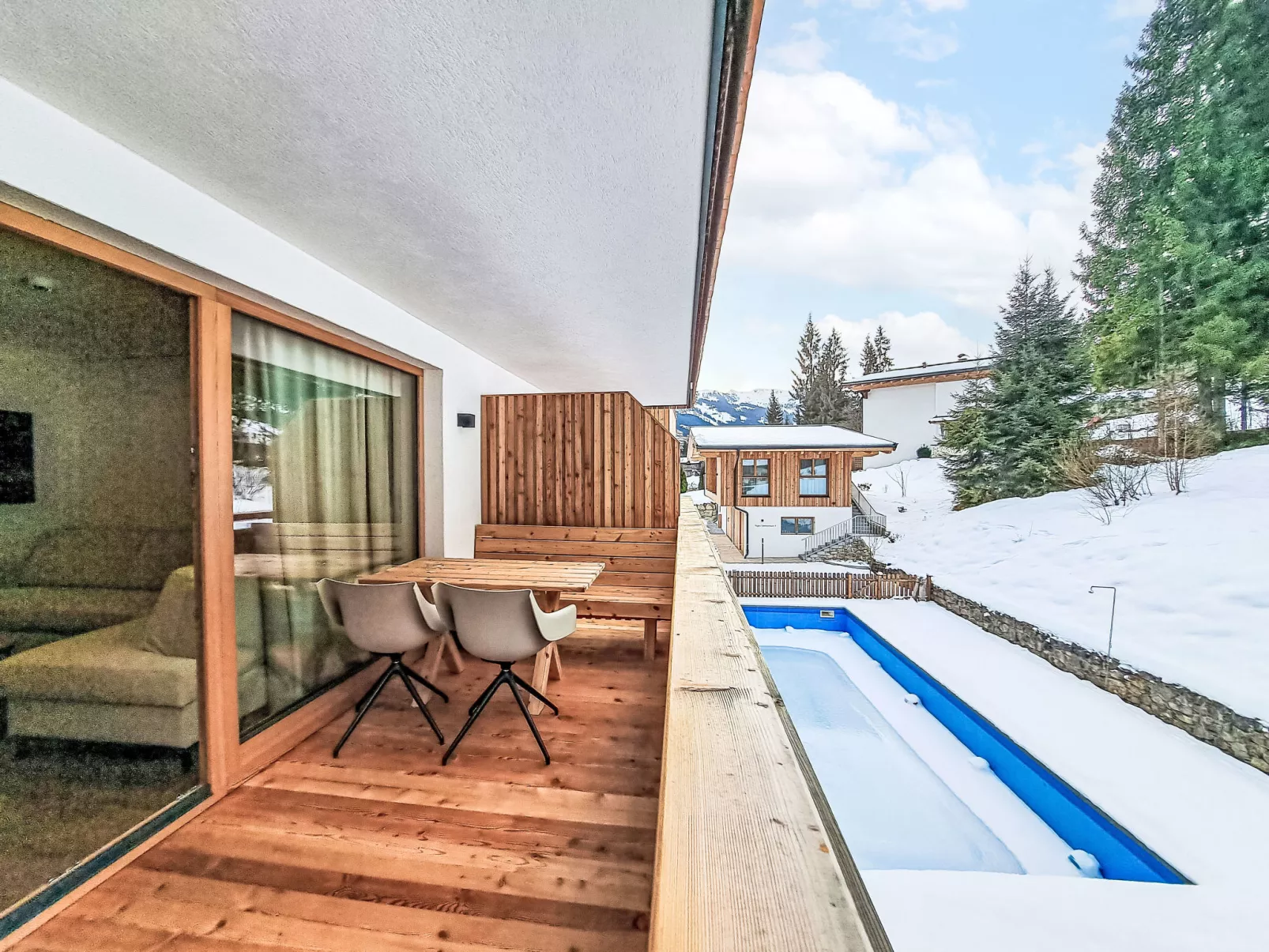 Aparthotel Iris - Buiten