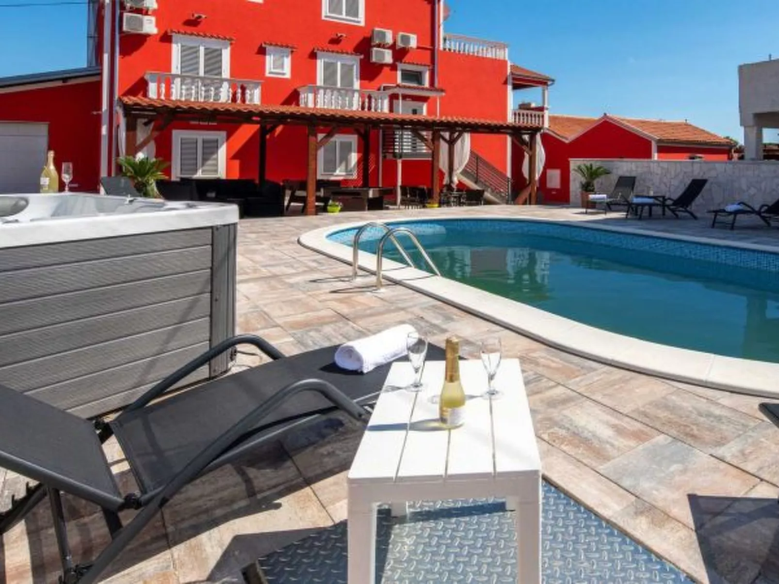 Villa Ancora for 10 guests, No.2 - Image-tags.info