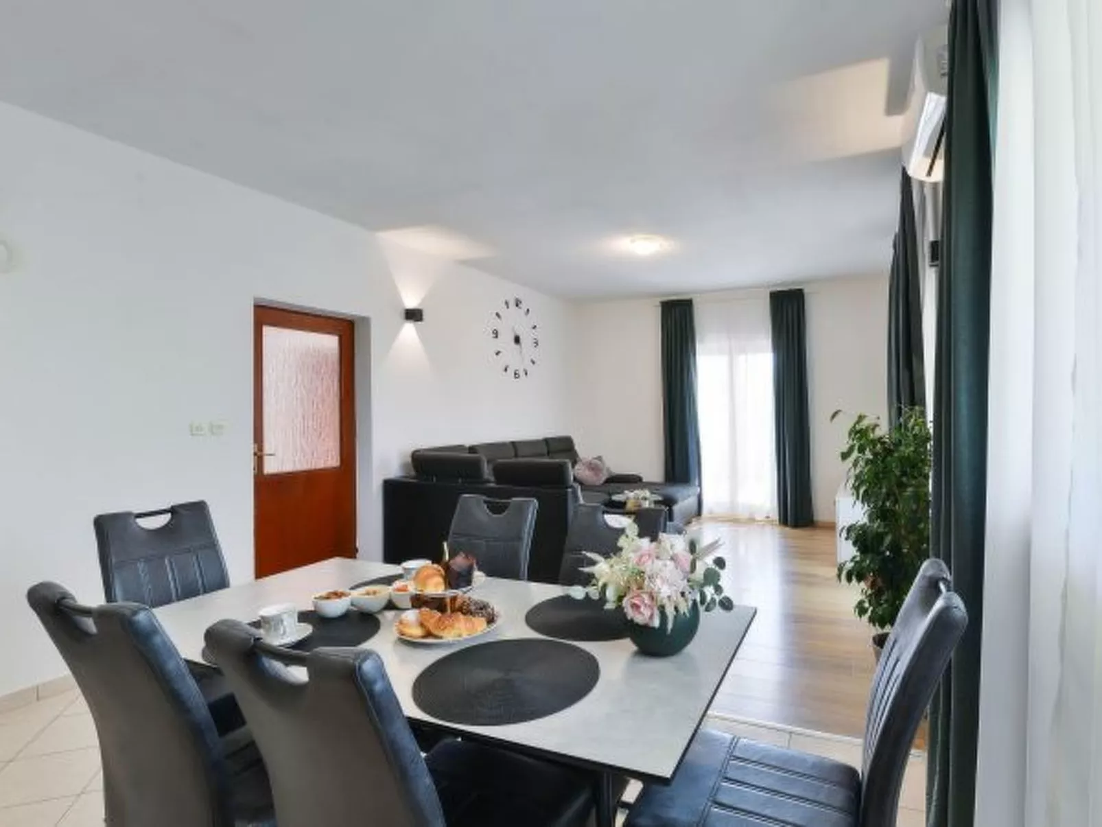 Holiday house Antonia with pool - Image-tags.info