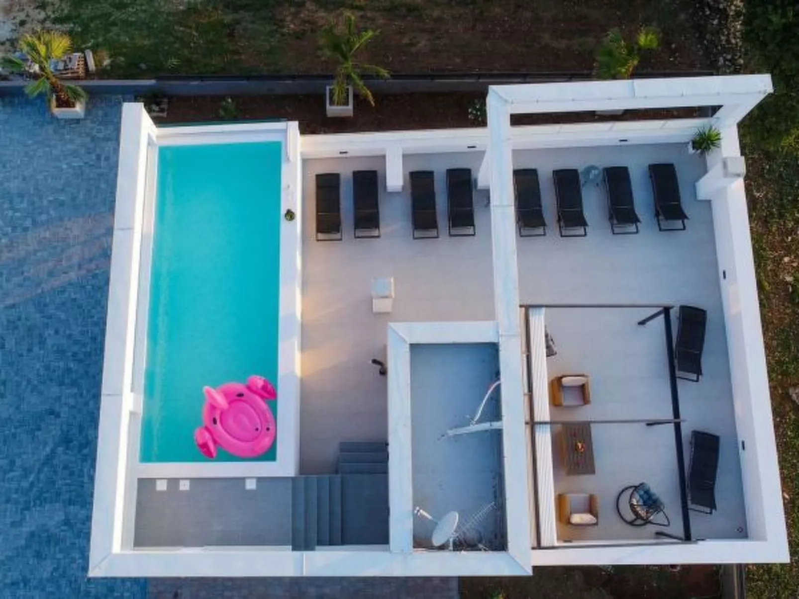 Villa La Perla Apt A3 with heated rooftop pool - Image-tags.info