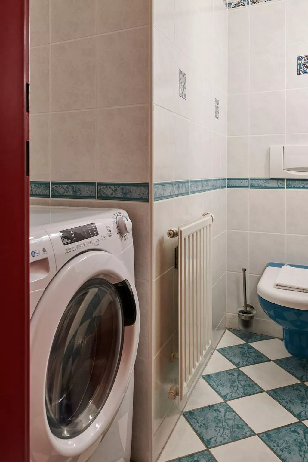 DAS BURGENNEST - Binnen