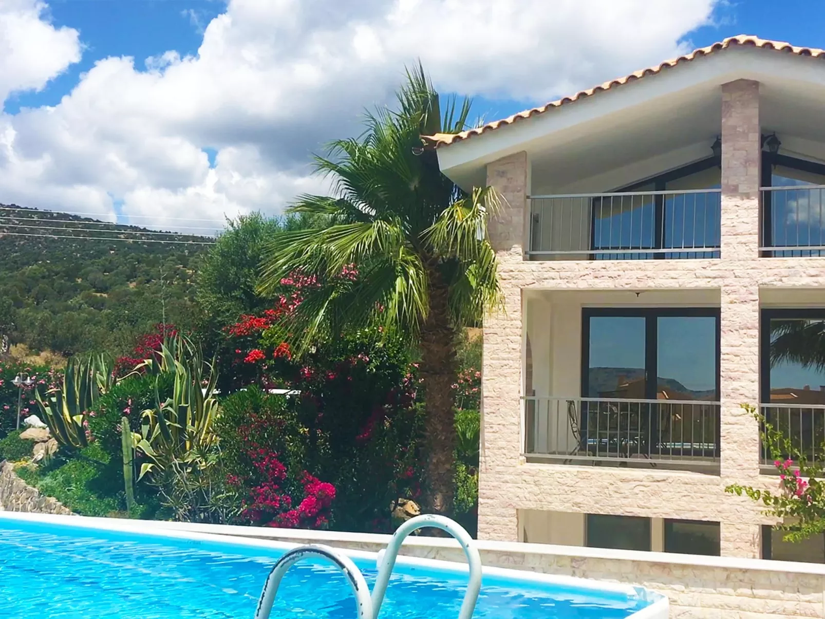 In Ermioni mit Grill, Terrasse und gemeinschaftlichem Pool - Buiten