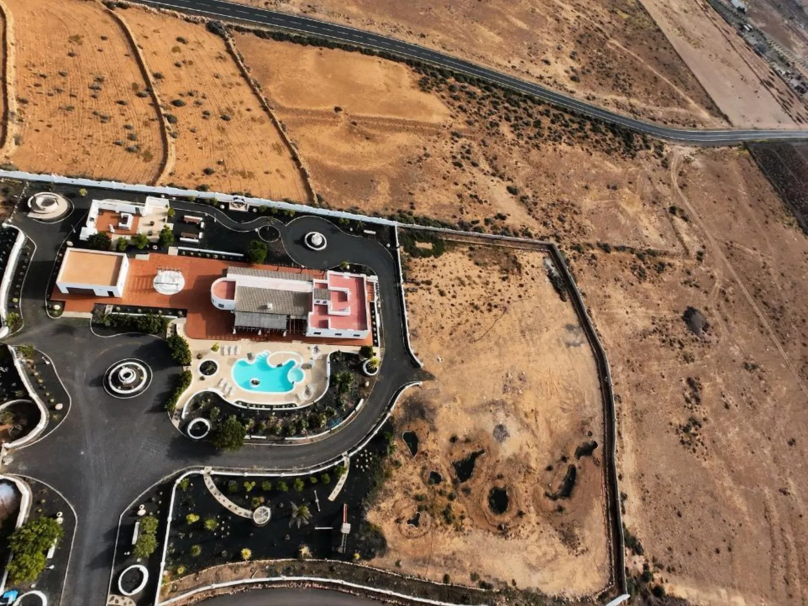 Villa mit privatem Pool - Buiten