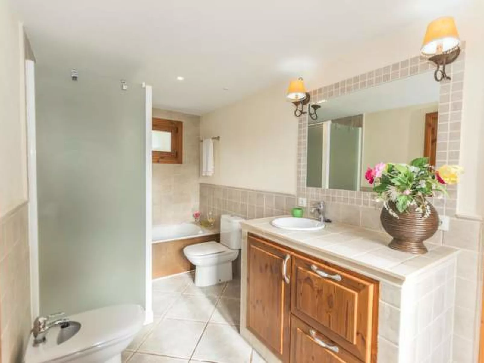 San Vicente - Binnen