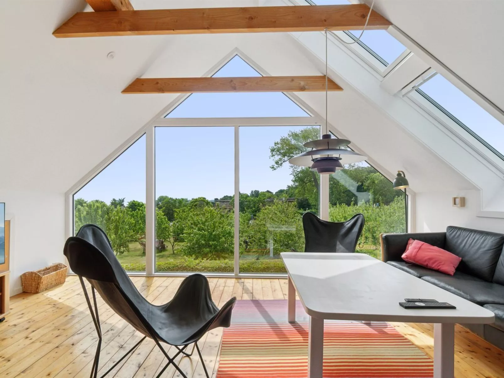 "Siegfried" - 100m from the sea - Binnen