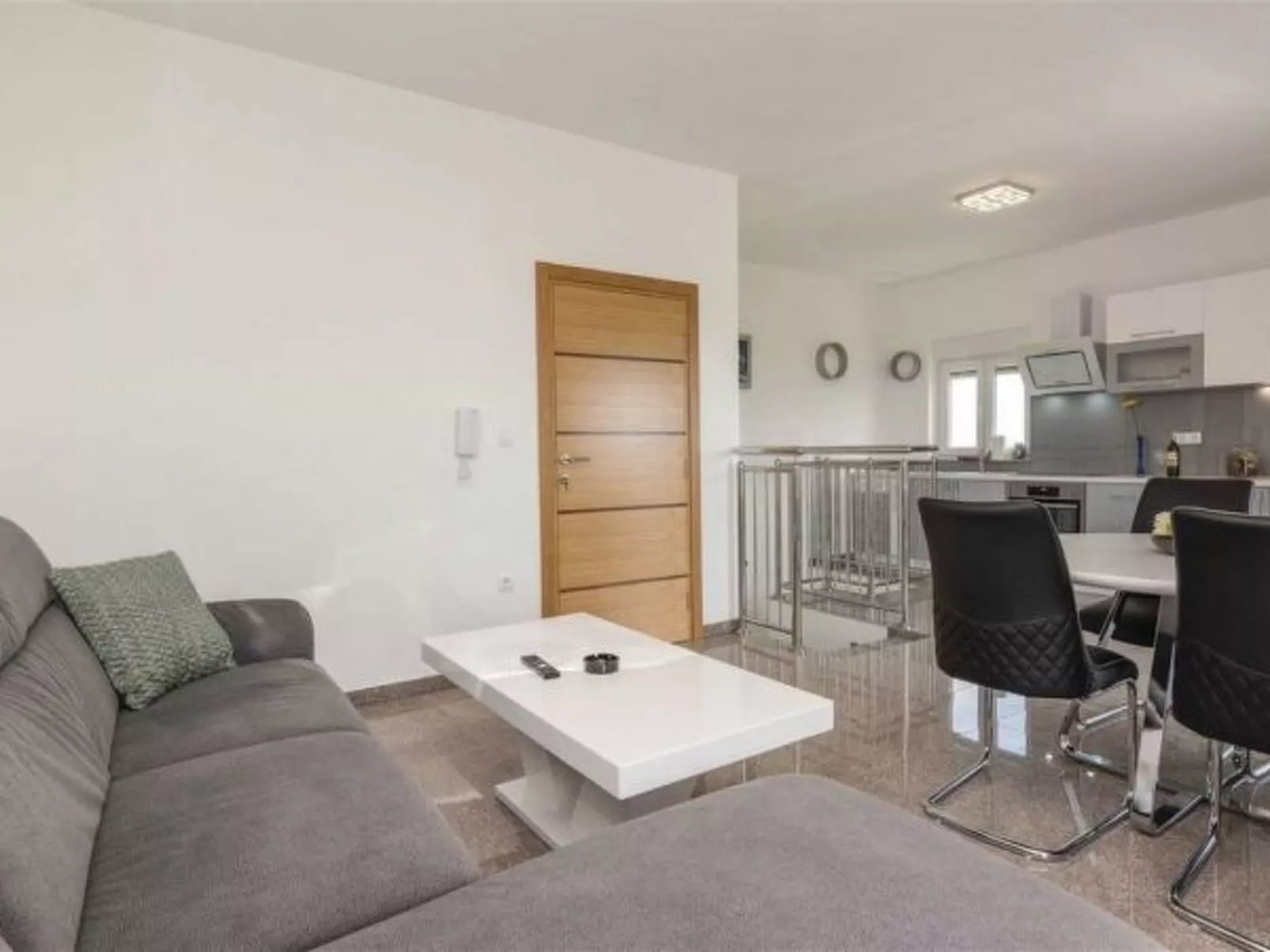 Villa Panorama with rooftop pool - Image-tags.info