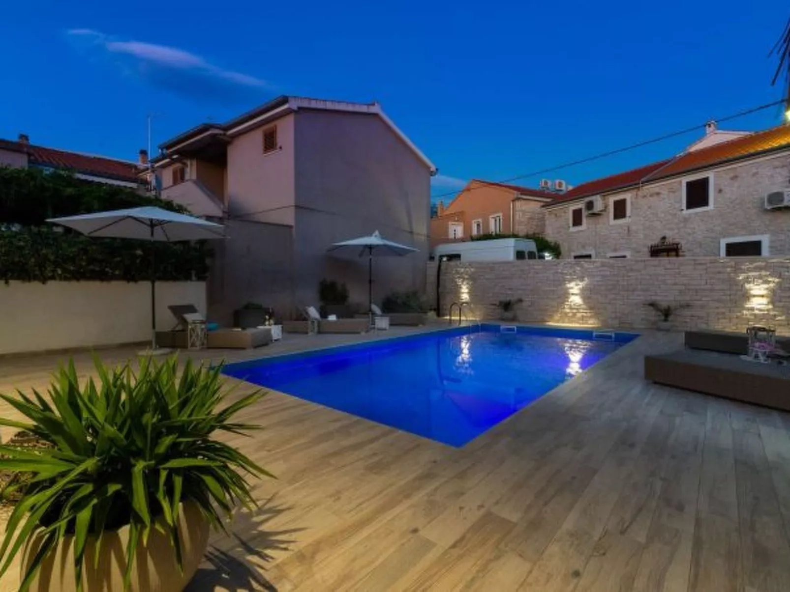 Modern Holiday house Gatsby only 40m from the sea - Image-tags.info