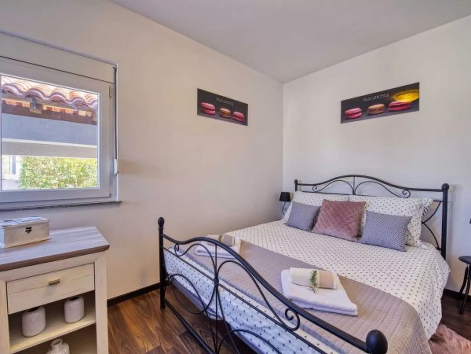 Villa Enna with heated pool - Image-tags.info