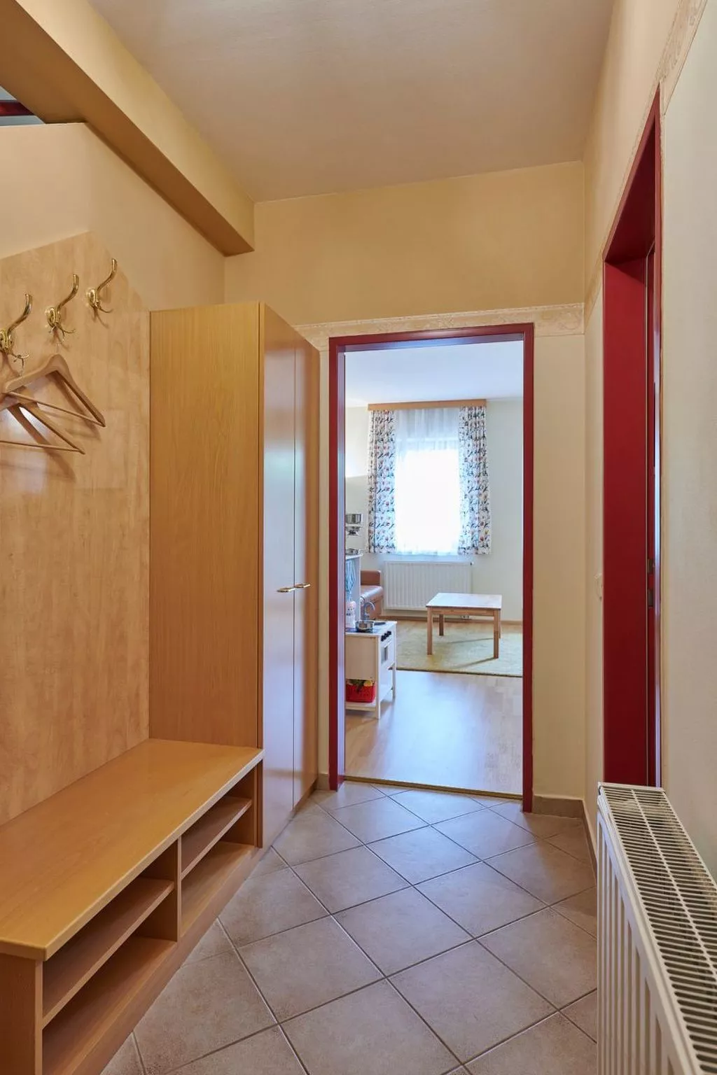 DAS BURGENNEST - Binnen