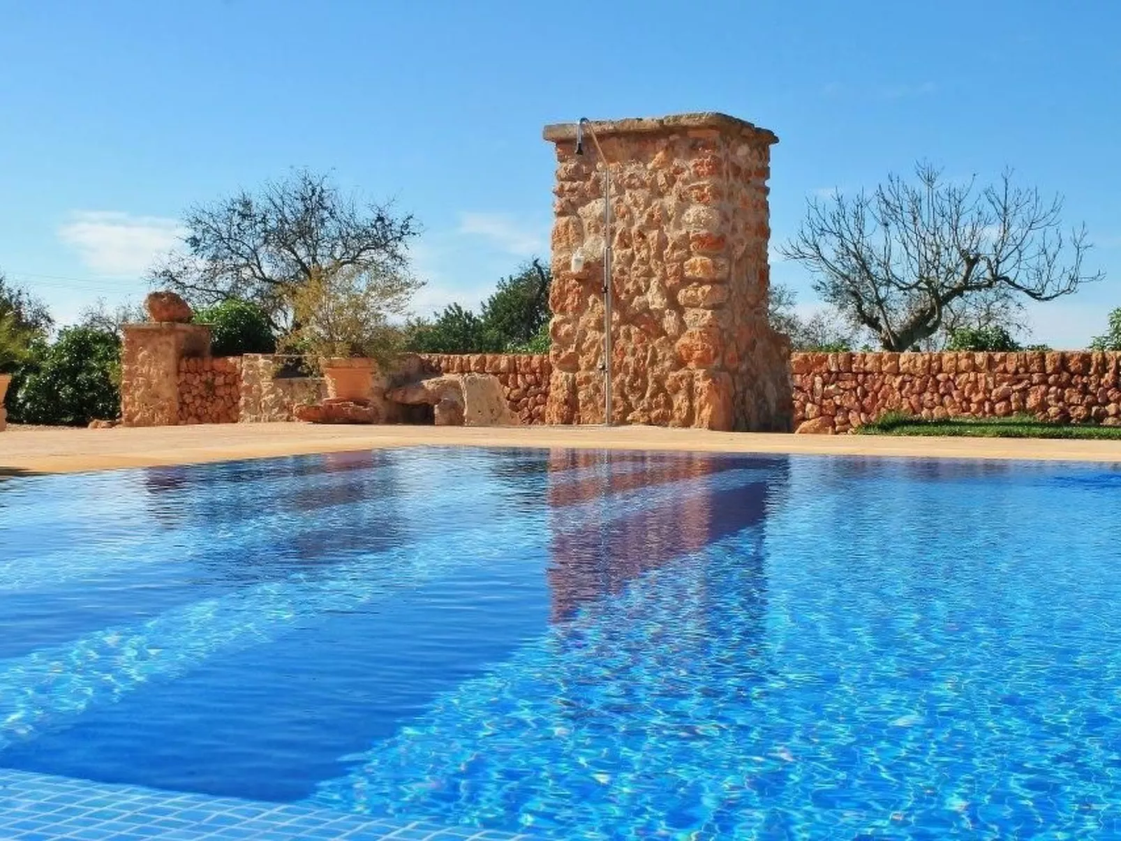 Finca 'Son Dalabau' mit Terrasse - Buiten