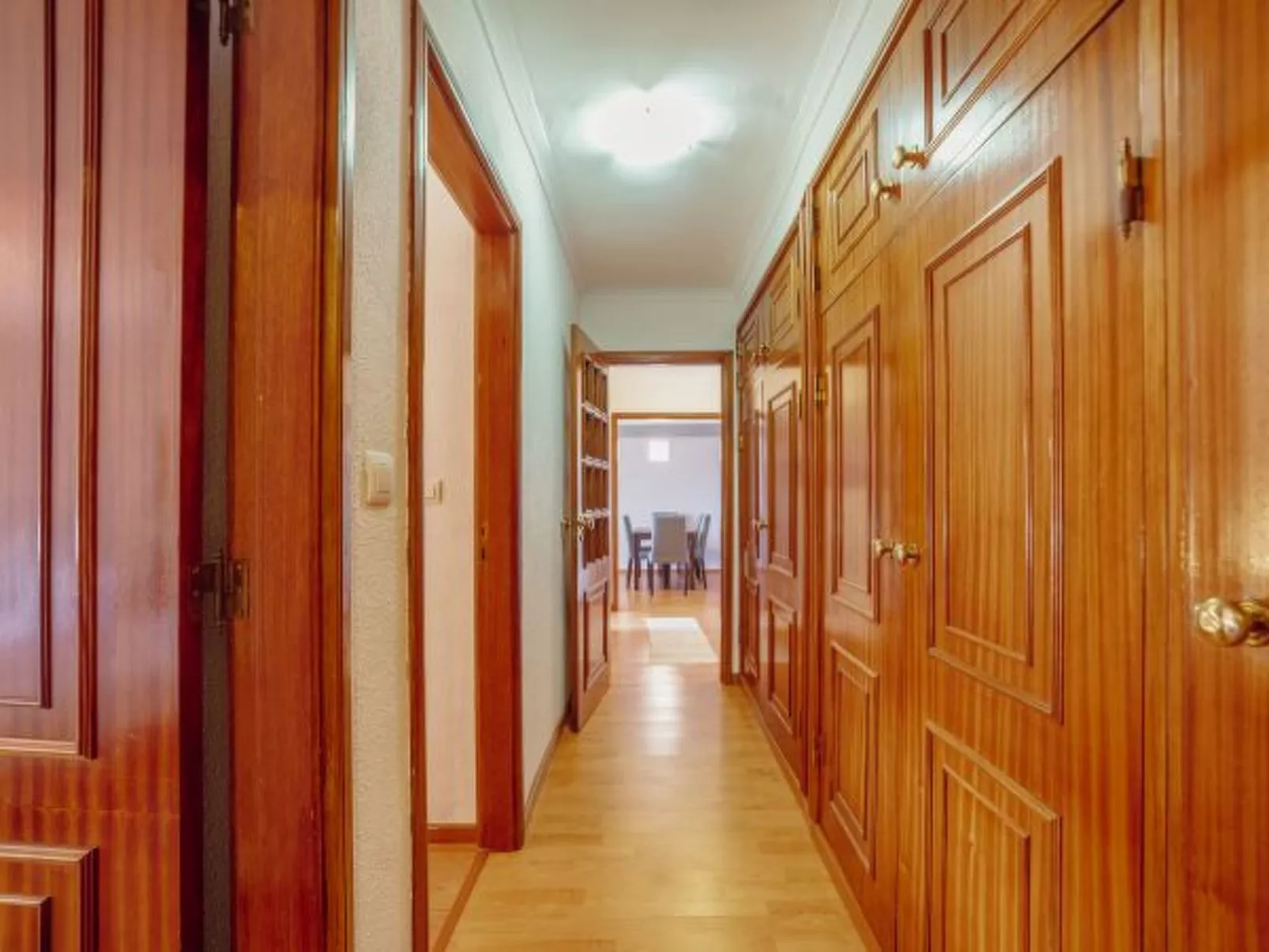 MATOSINHOS SEA SIDE 2BD by VACATIONY - Binnen