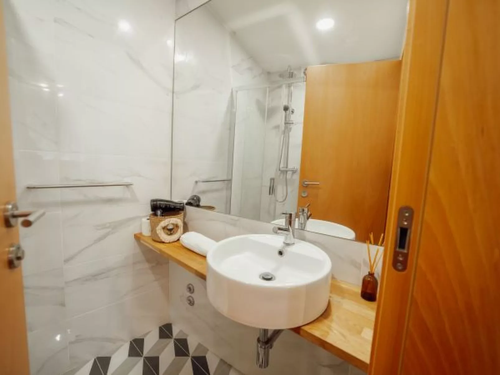 CHILLOUT TRINDADE HOME by VACATIONY - Binnen