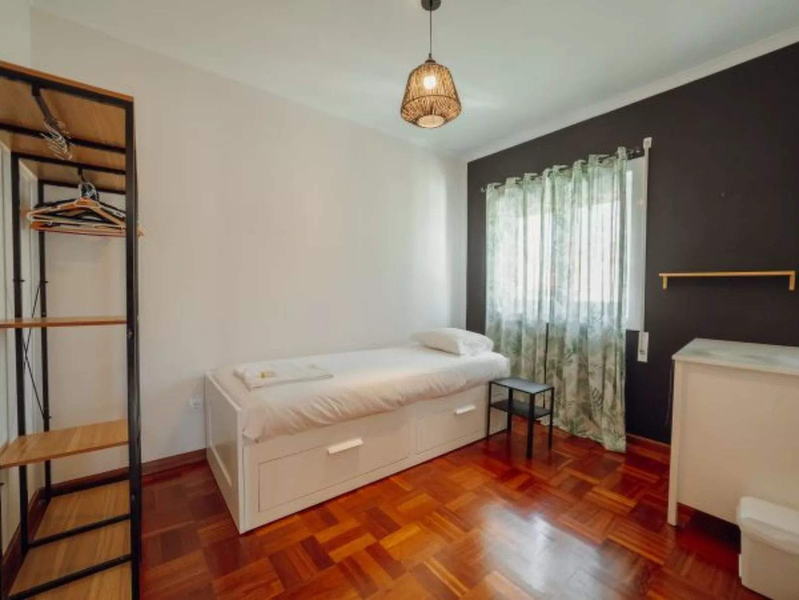 CASA DAS ORQUIDEAS by VACATIONY - Binnen