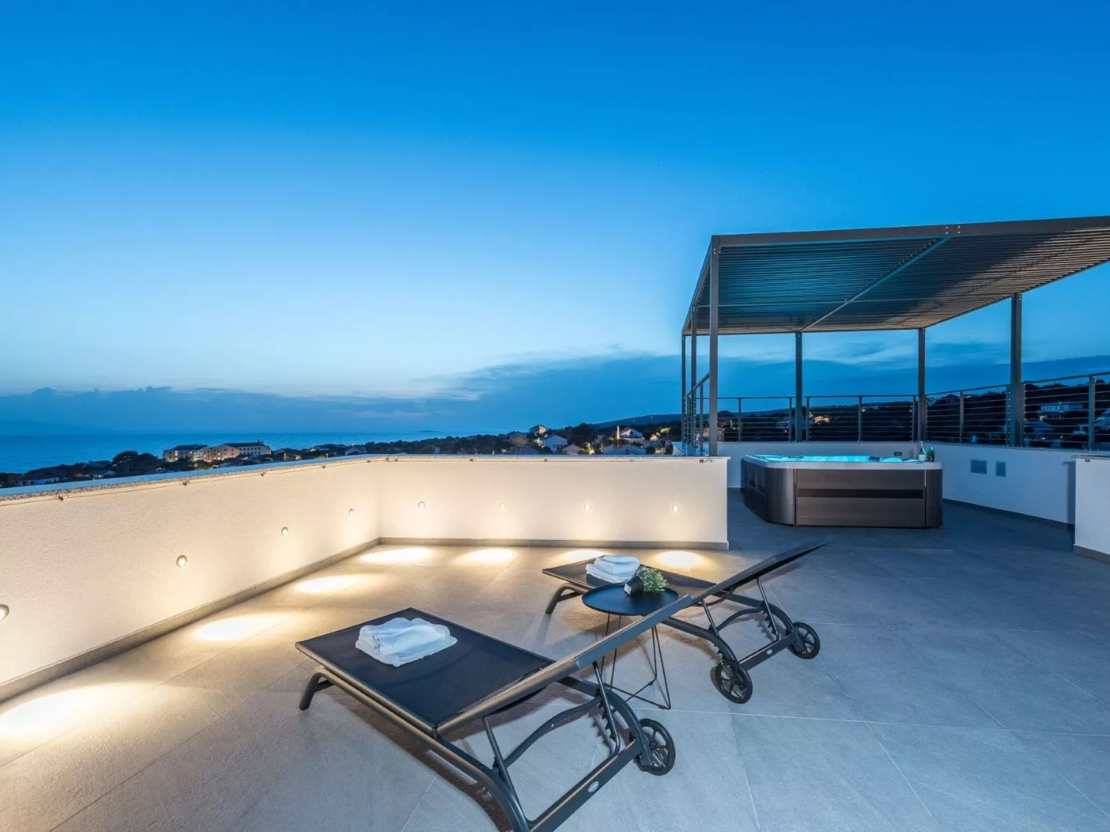 Ferienvilla "Villa Aria" mit Whirlpool - Buiten