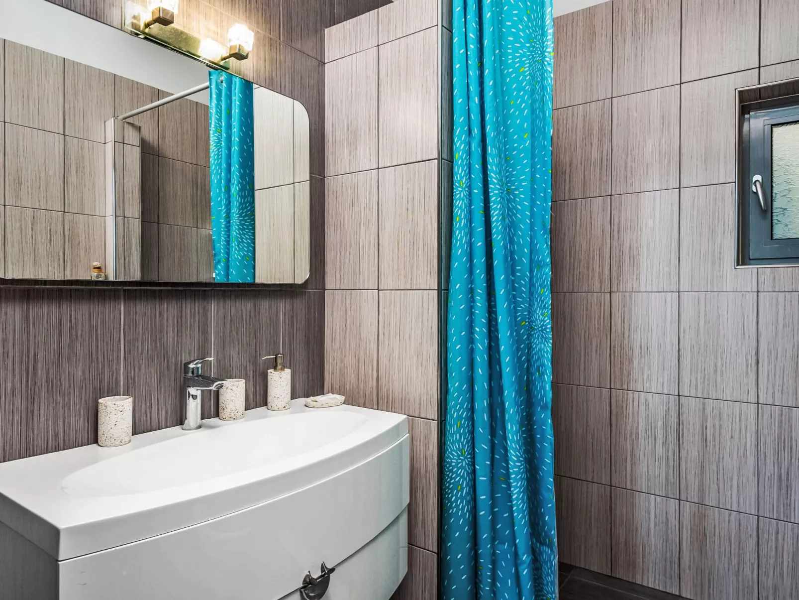 Villa Articiano mit Whirlpool und herrlicher Aussicht - Binnen