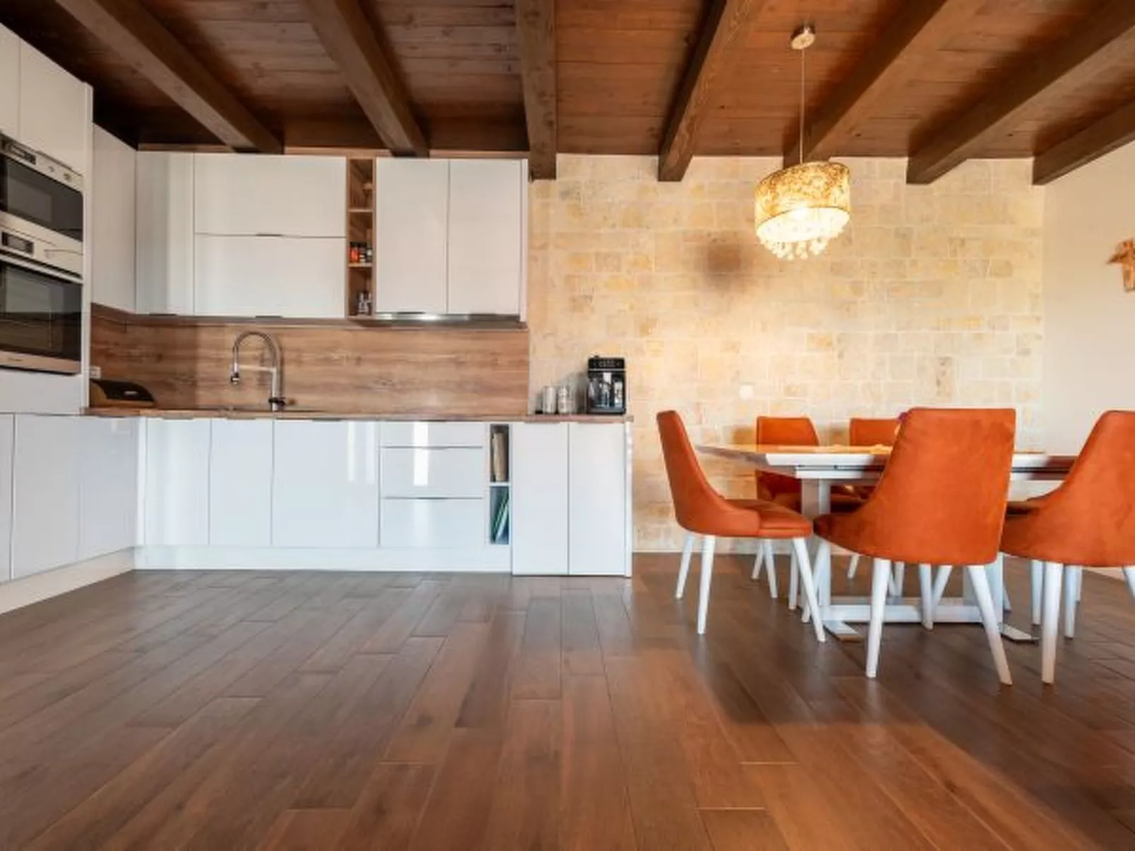 Villa Jurenda with heated pool - Image-tags.info