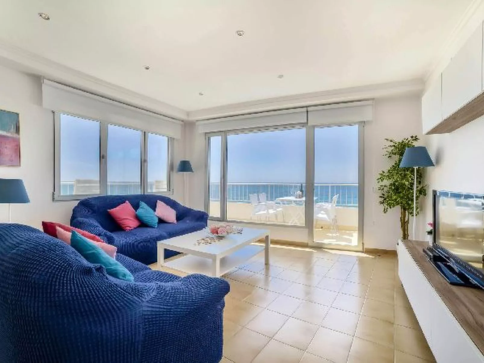 Apartment Capri - PlusHolidays - Image-tags.info