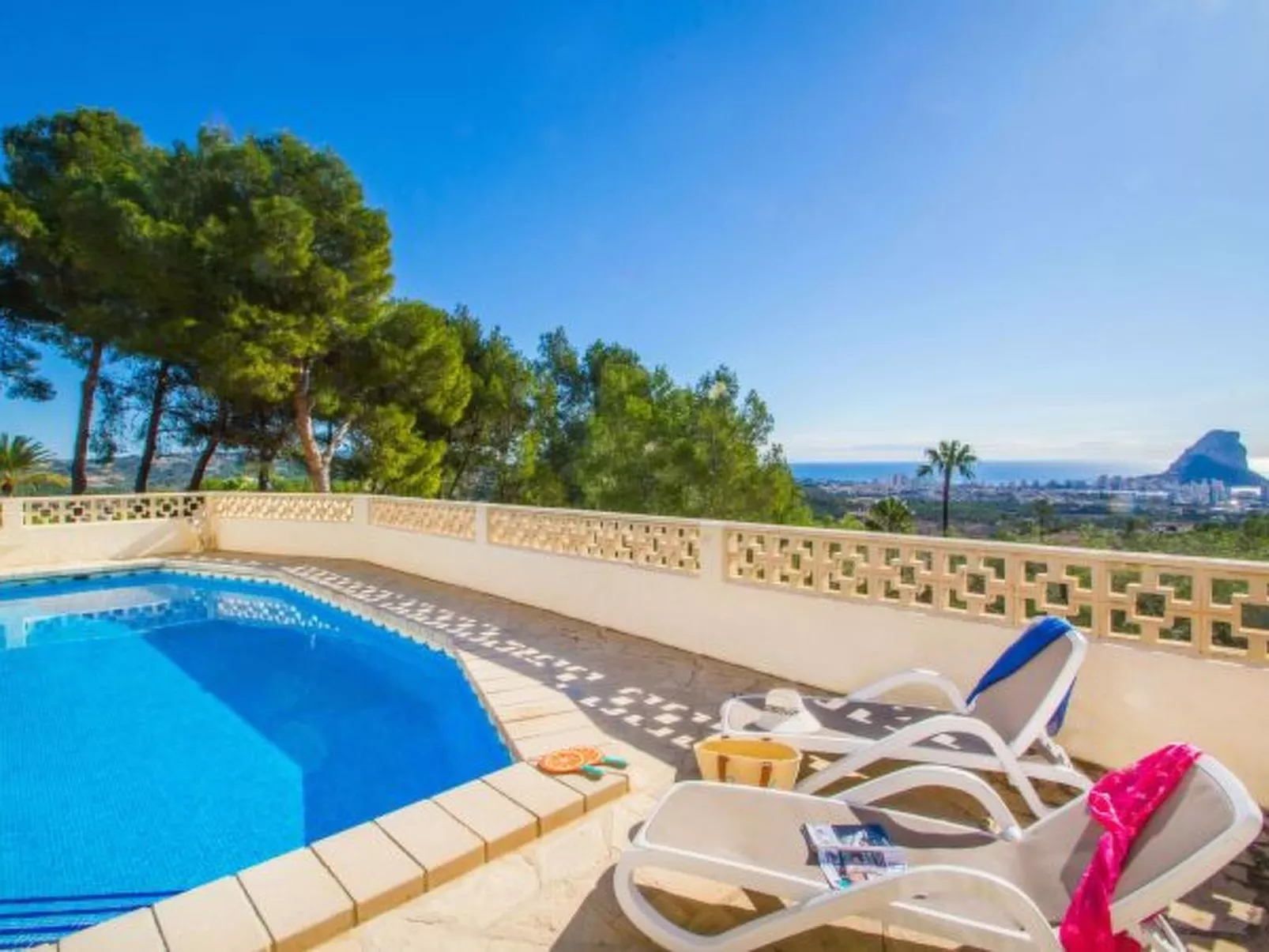 Villa Moskoa - PlusHolidays - Image-tags.info