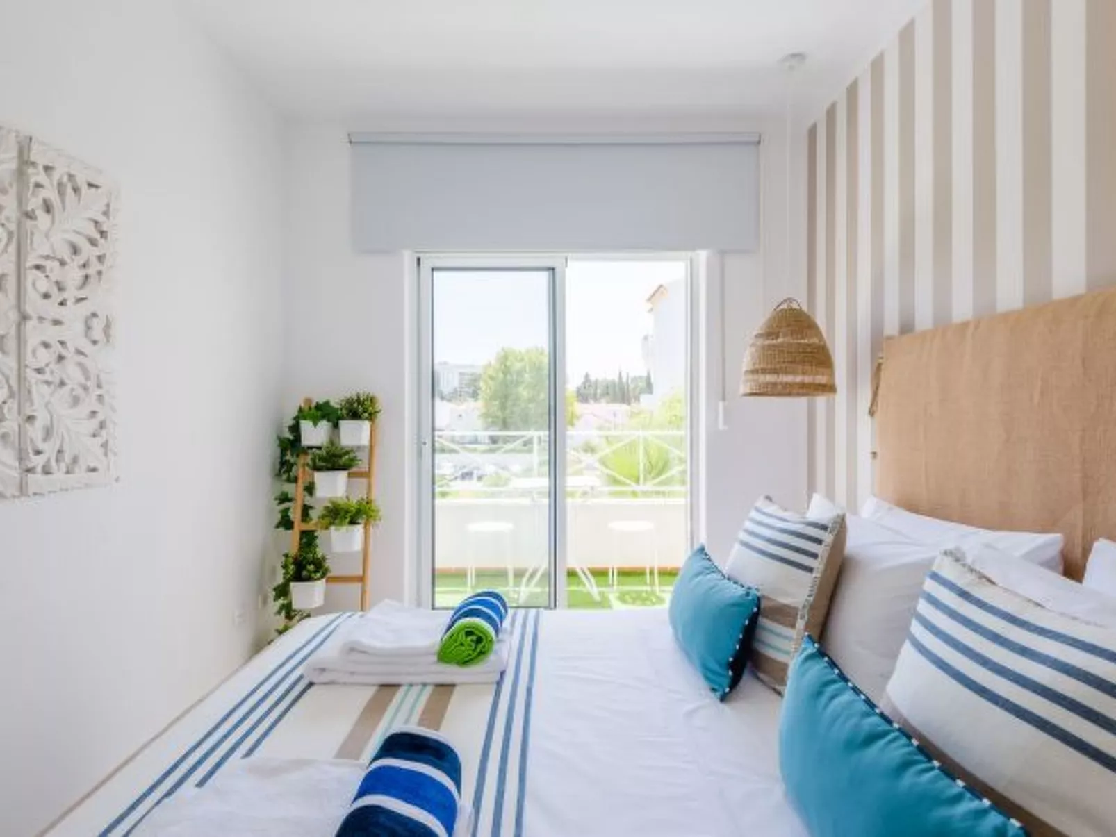 Alfamar Apartment at Praia da Falesia - Binnen