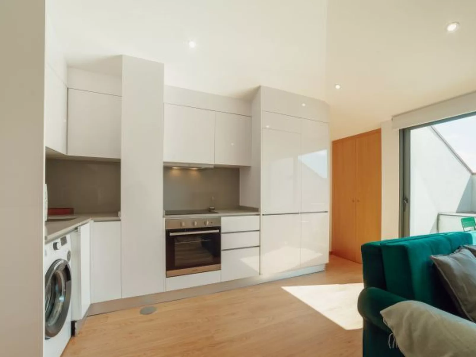 MODERN & STYLISH APARTMENT III by VACATIONY - Binnen