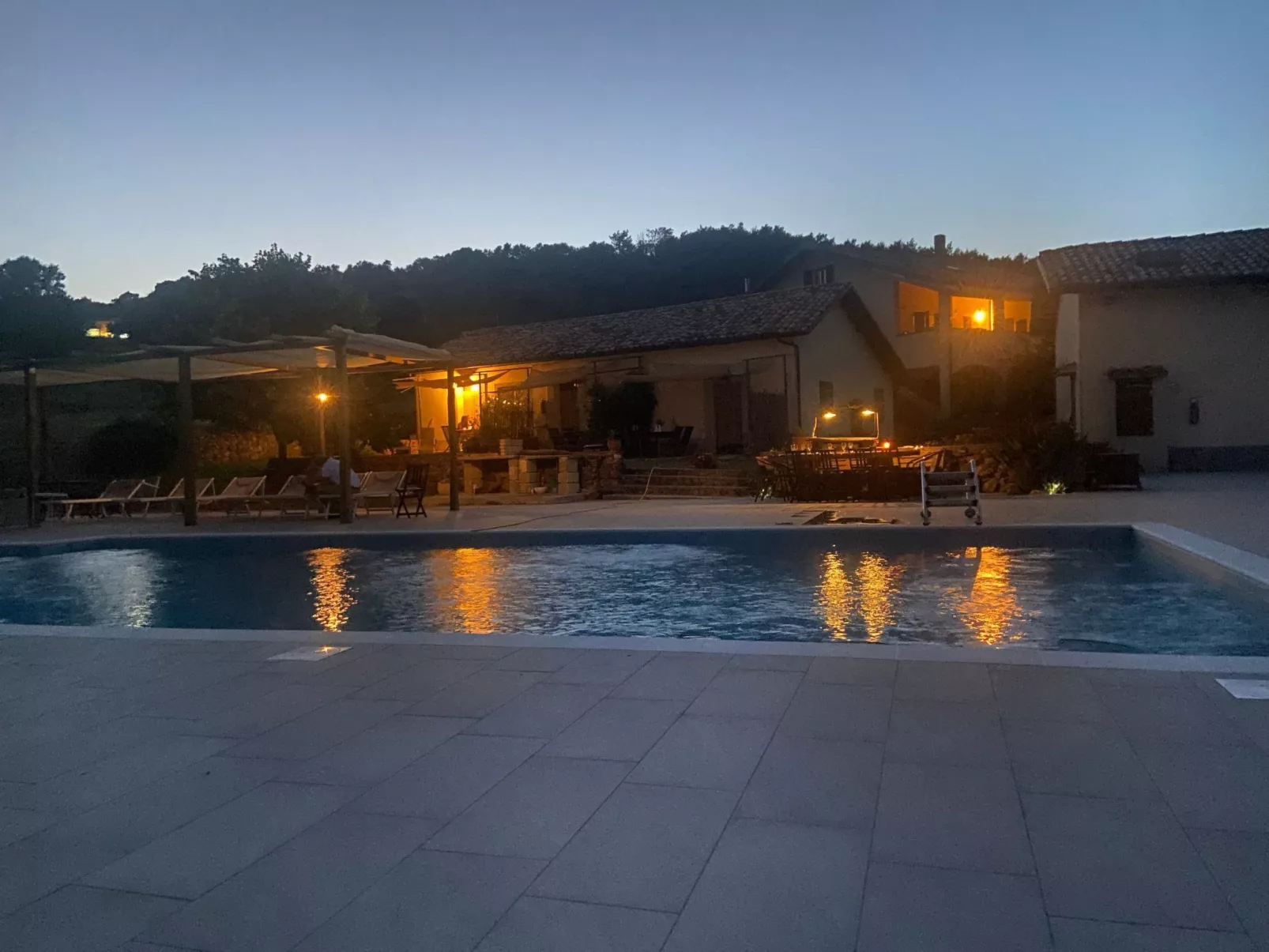 Landgut mit Blick auf das Wasser - Buiten