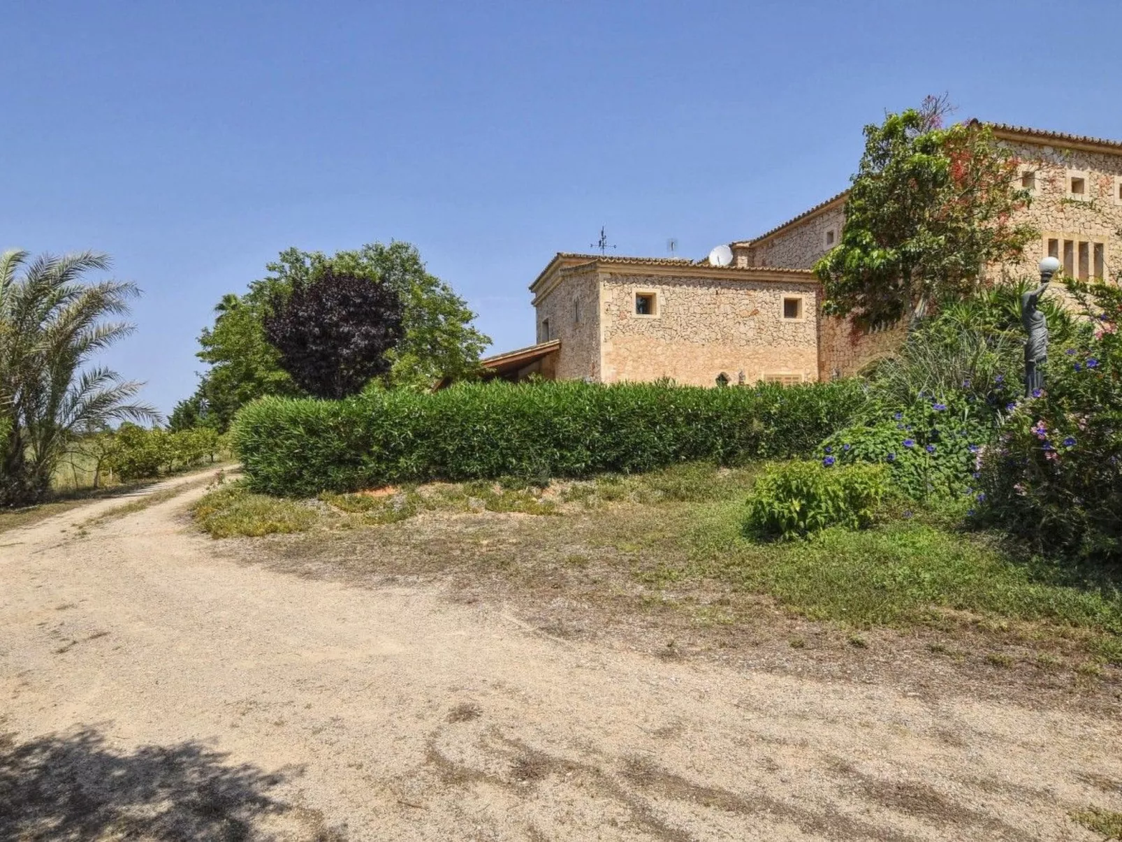 In Campos mit Privatem Pool - Buiten