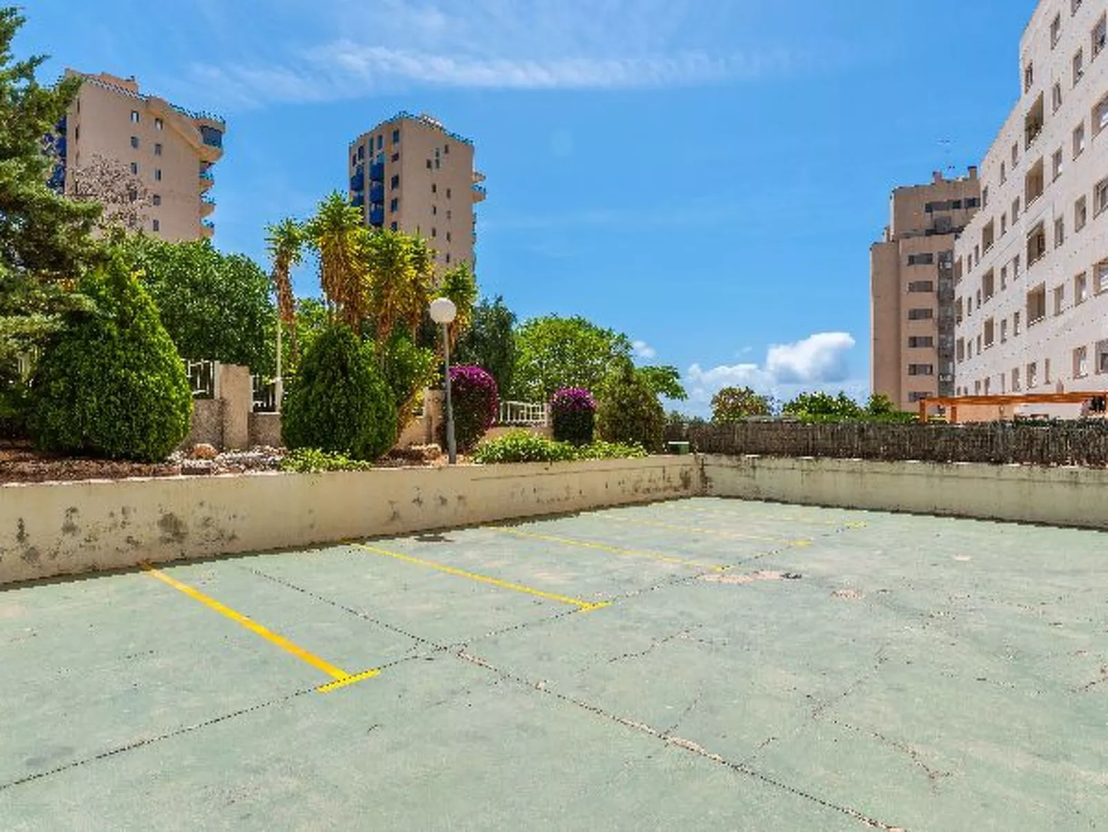 Apartment Happy -  PlusHolidays - Image-tags.info