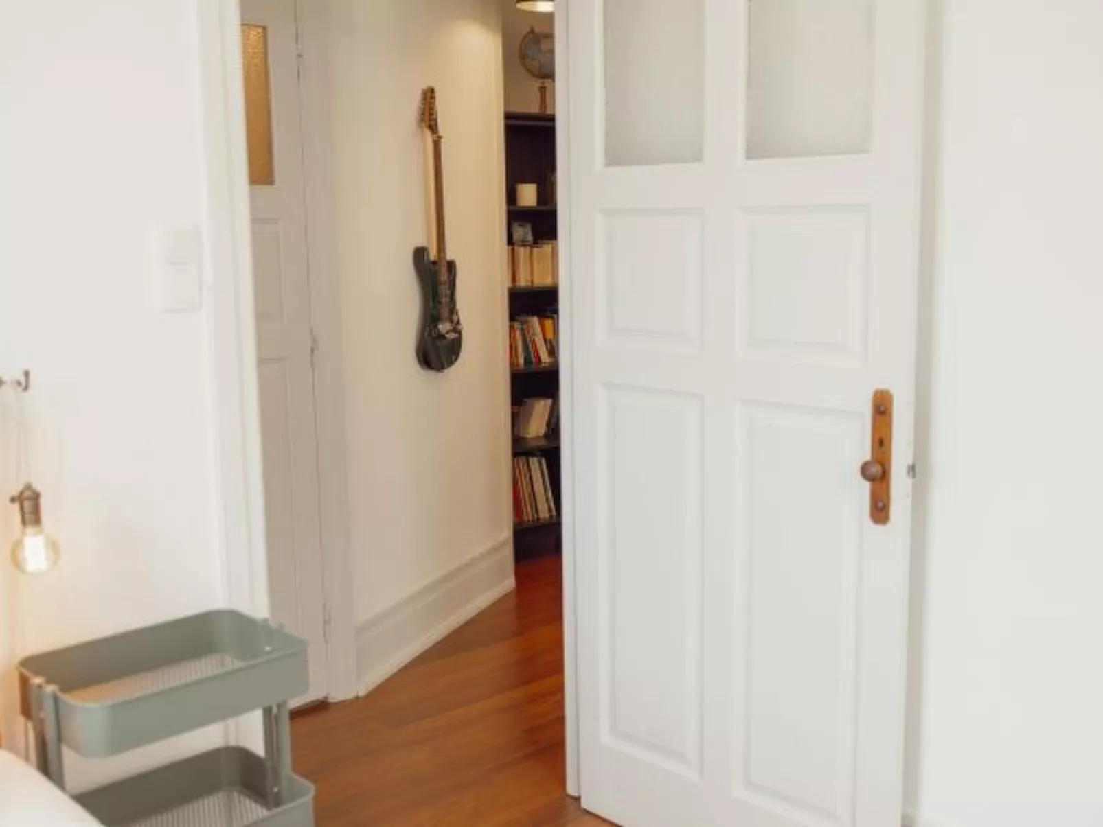 DOWNTOWN RETRO BOLHAO by VACATIONY - Binnen