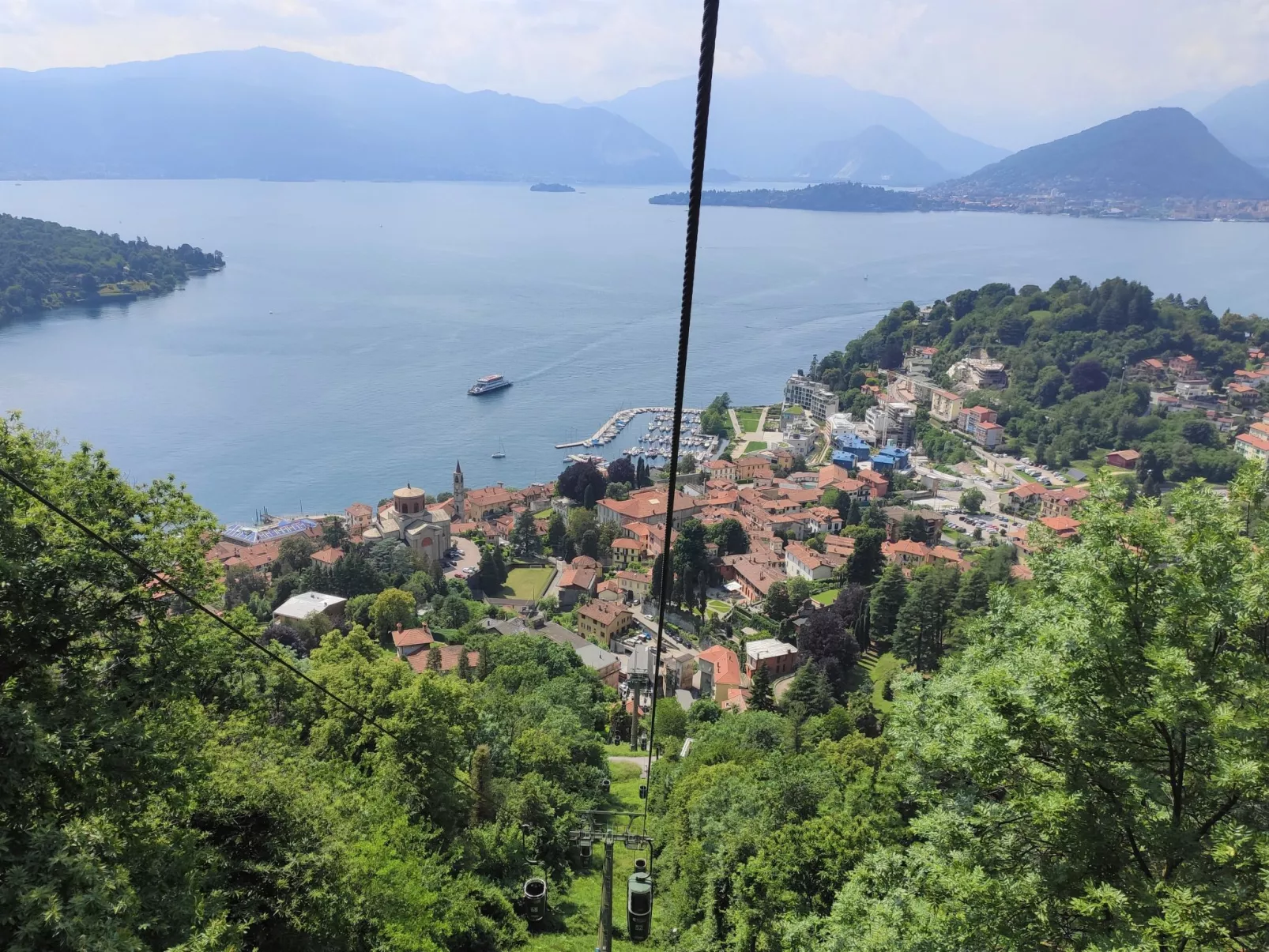 Grandmother's house - Omgeving